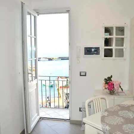 度假居 Donna Rosa - Charming House By The Sea *